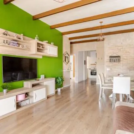 Con Vistas Al Mar Y Jacuzzi Privado Apartman